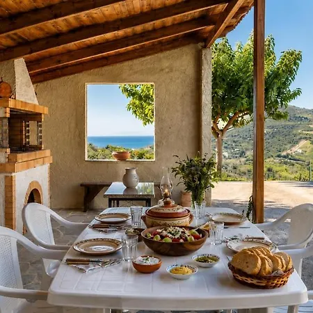 Sea View Retreat * Oxílithos